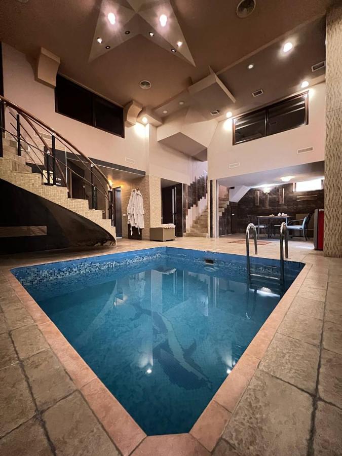 Joy Hotel Apartament เยเรวาน ภายนอก รูปภาพ