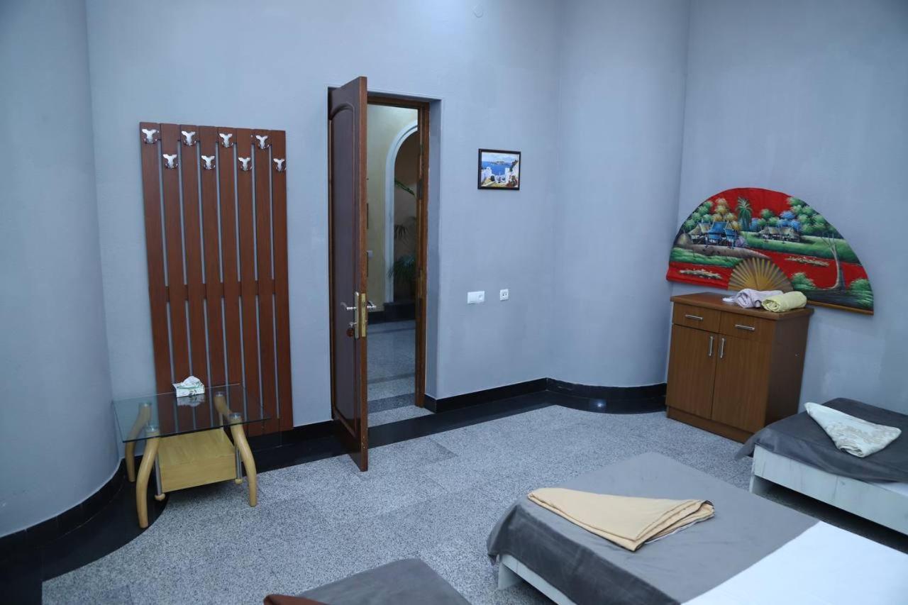 Joy Hotel Apartament เยเรวาน ภายนอก รูปภาพ